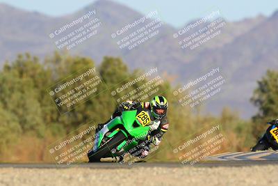 media/Mar-26-2022-CVMA (Sat) [[4461a8f564]]/Race 12 Amateur Supersport Middleweight/